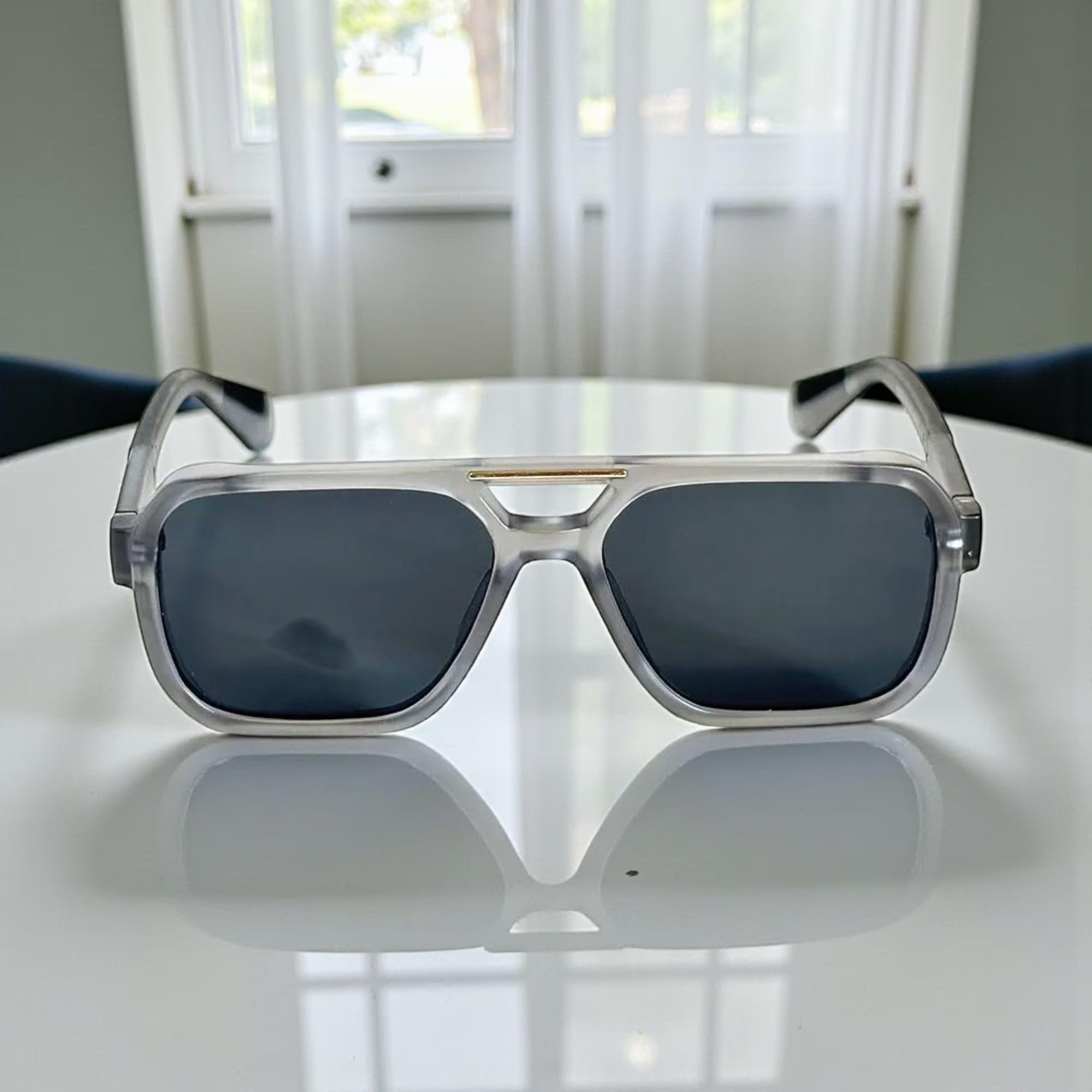 Vintage UV Protection Sunglasses – Unisex Outdoor Travel Shades Gift