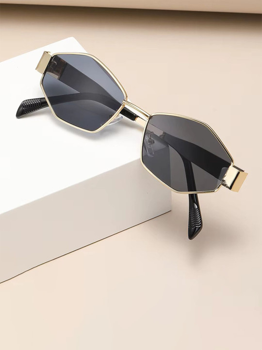 HAYDEN haiza - Sunglasses with UV Protected Lens