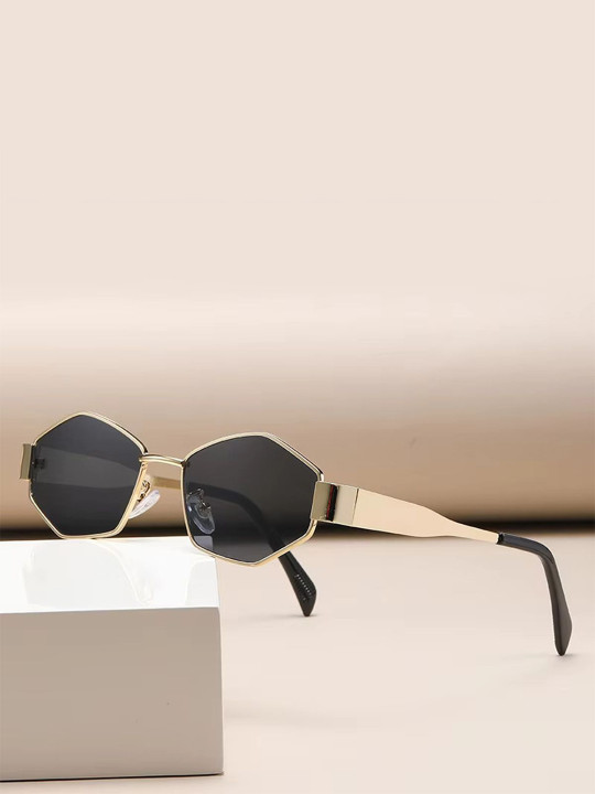 HAYDEN haiza - Sunglasses with UV Protected Lens