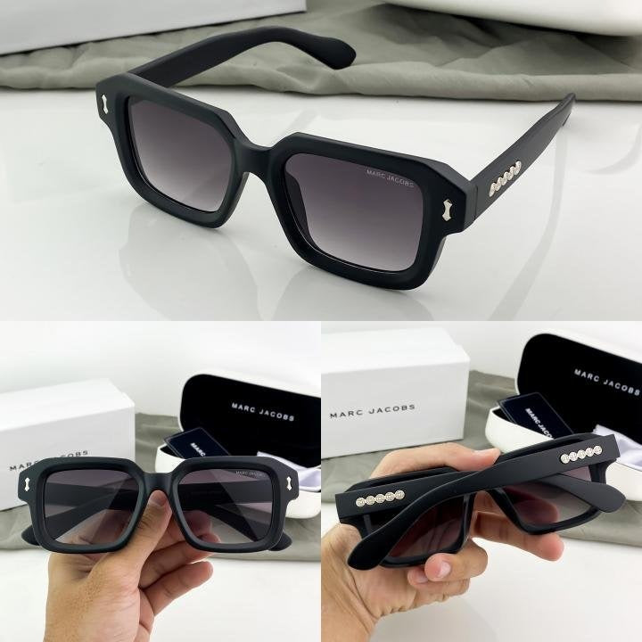 MARC JACOBS BLACK SHADED 37002