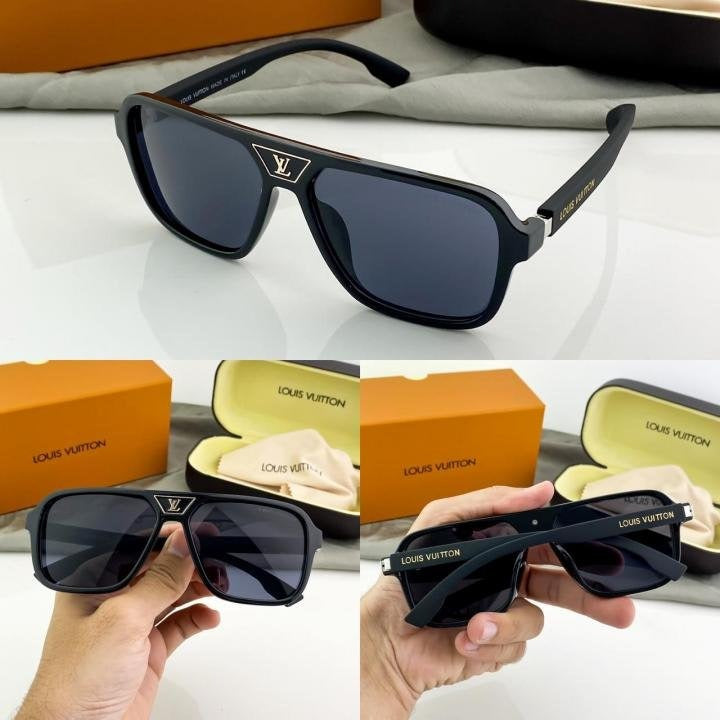 Louis Vuitton Black 8946