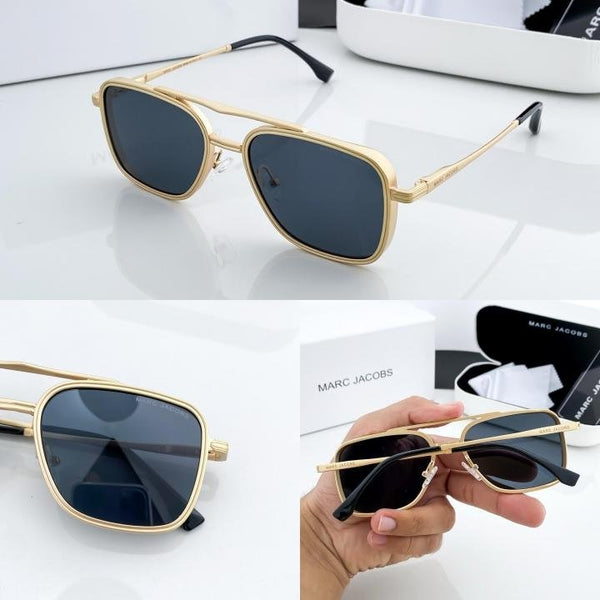 MARC JACOBS gold black 519