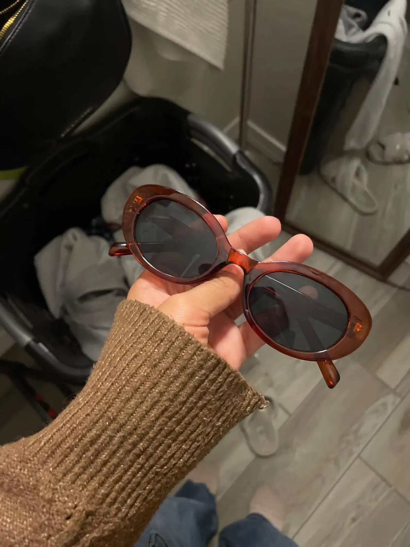 Retro Brown Sunglasses Oval Tortoiseshell Style Frame, Vintage Inspired UV Protection Fashion Sunglasses