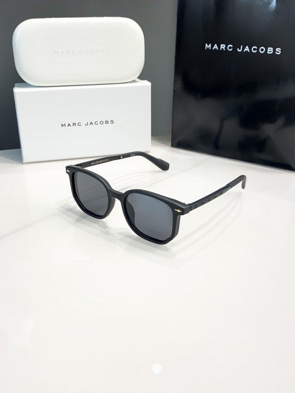 MARC JACOBS black 11-39 Main image