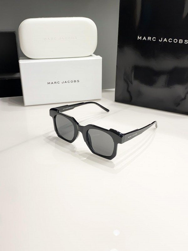 Marc Jacobs 5332 Main image