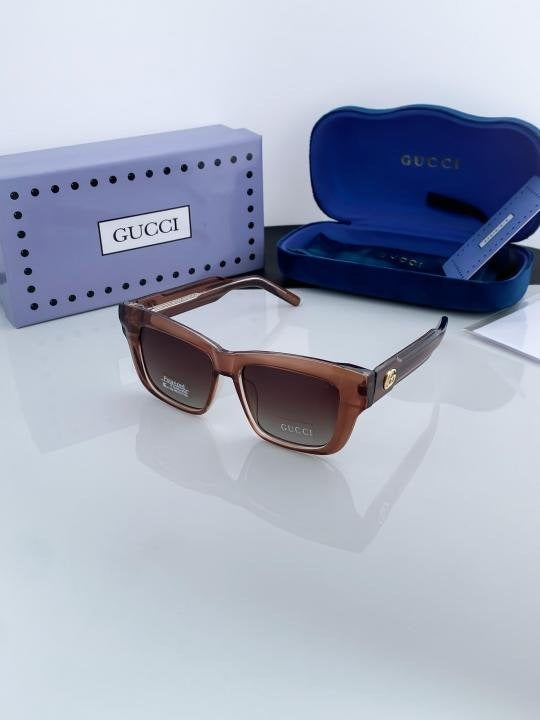 Gucci Brown 7727 Sunglasses Main image