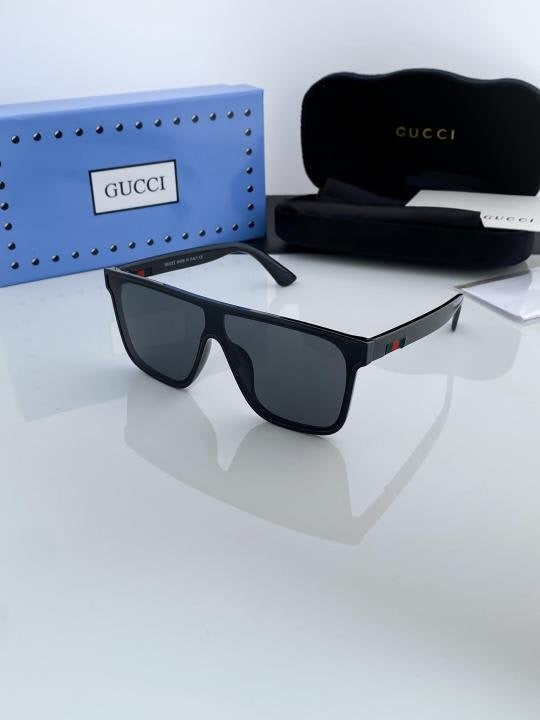 Gucci Black 106 Sunglasses Main image