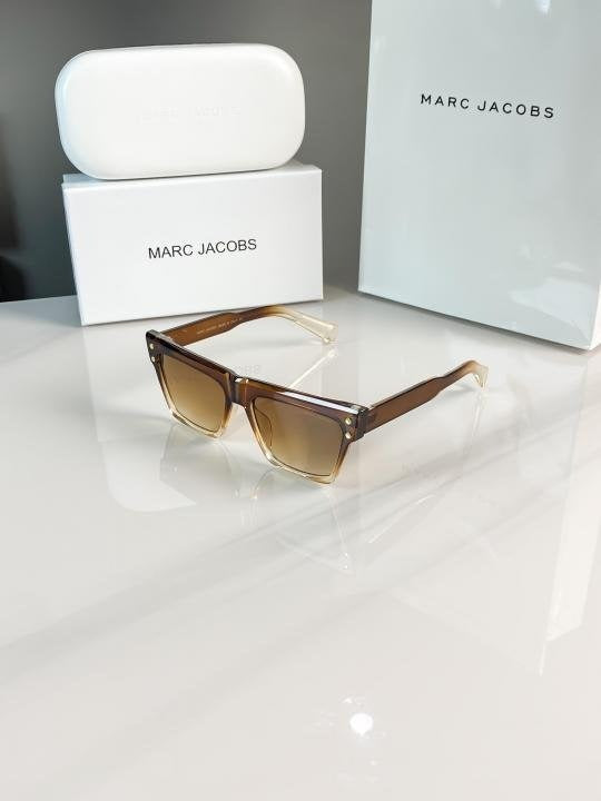 MARC JACOBS BROWN 440 Main image