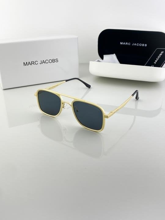 MARC JACOBS GOLD 503 Main image