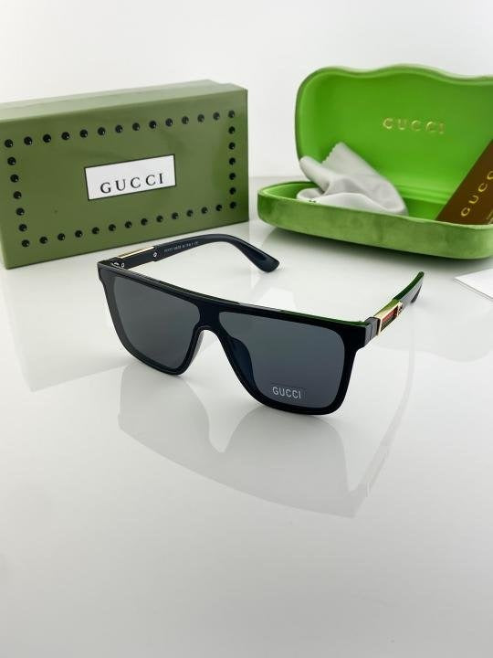 Gucci Black 566 Sunglasses Main image