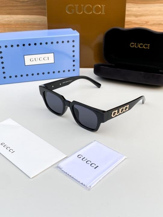 Gucci Gold Black 2321 Sunglasses Main image