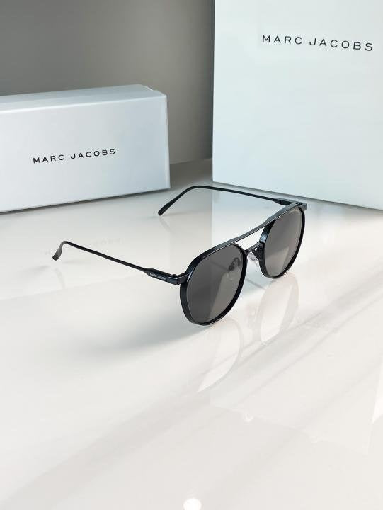 Marc Jacobs black 5001