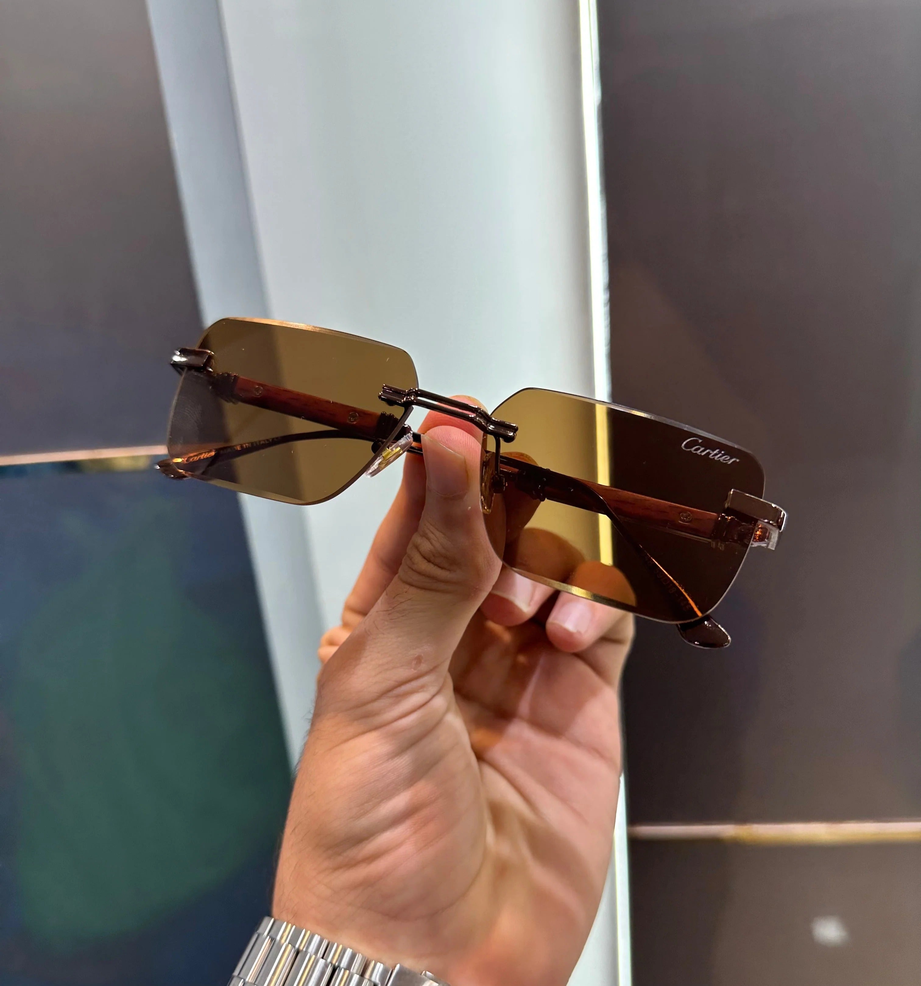 Cartier Brown 048 Ultimate Luxury Shade Main image