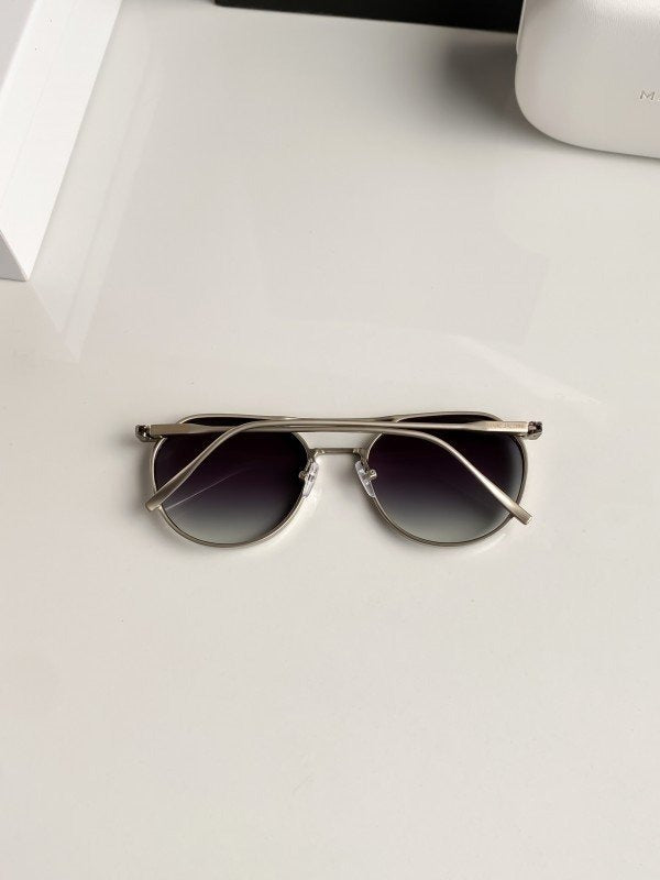 Marc Jacobs Green shade 5052