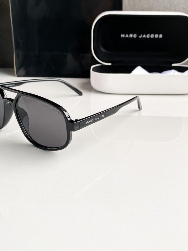 Marc Jacobs 5317