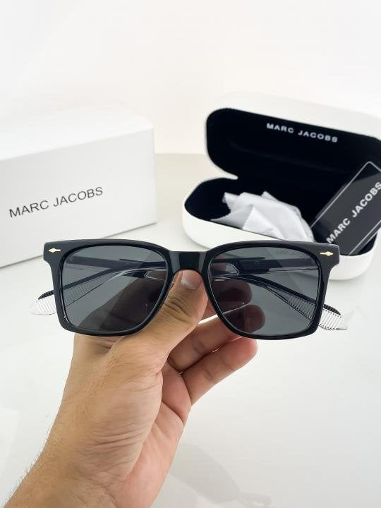 MARC JACOBS TRANSPRENT BLACK 62002