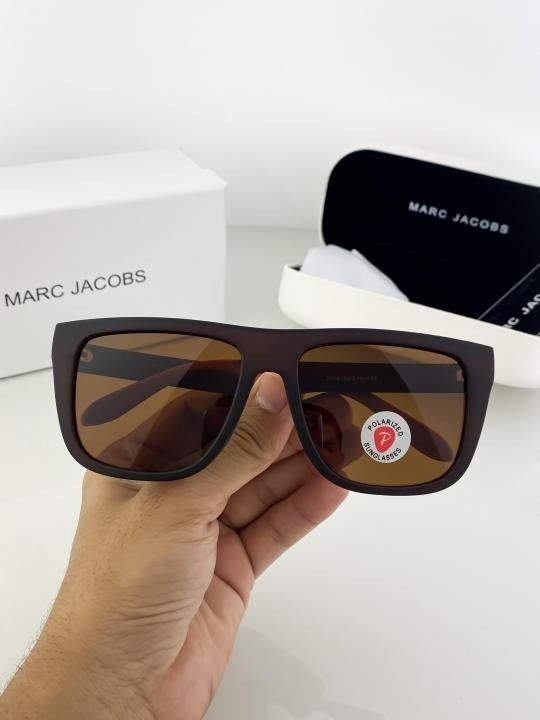 MARC JACOBS BROWN 2104