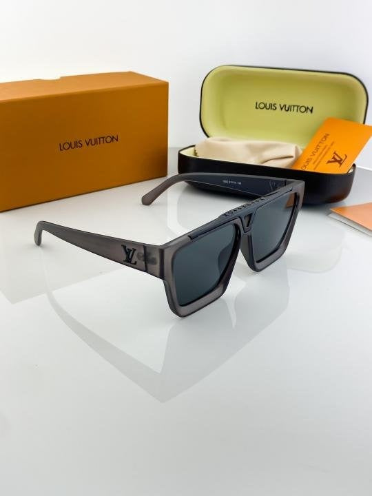 Louis Vuitton Grey Black 1502 Sunglasses