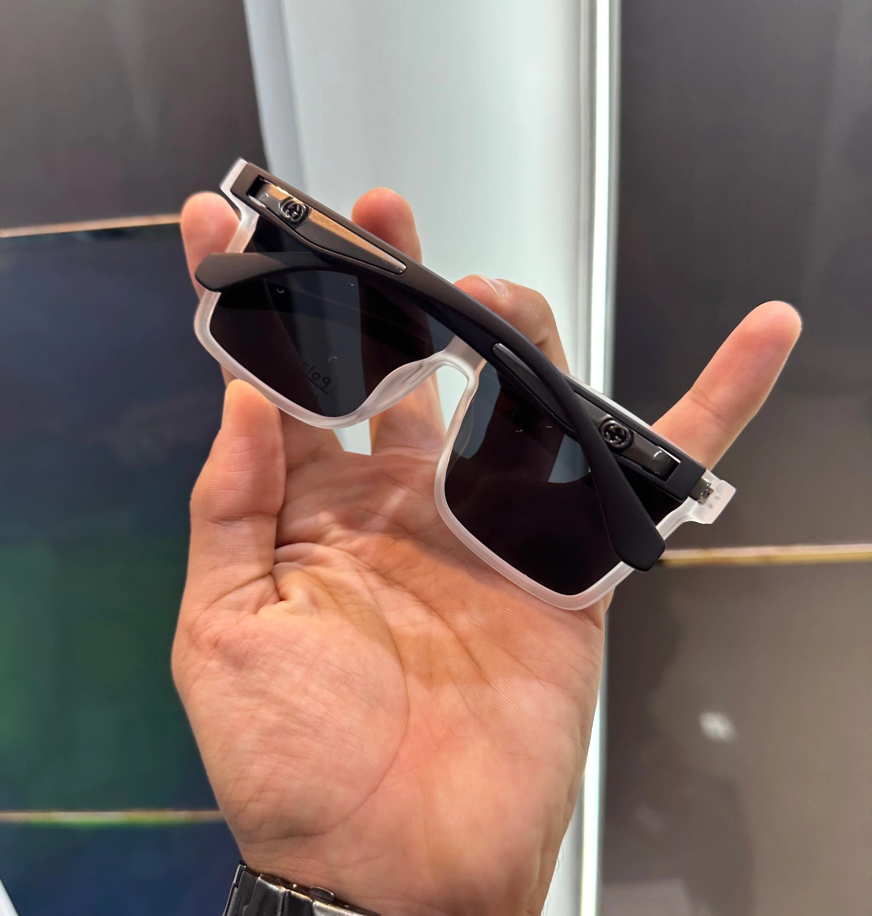Gucci Black Ice 8208 Ultimate Luxury Shade