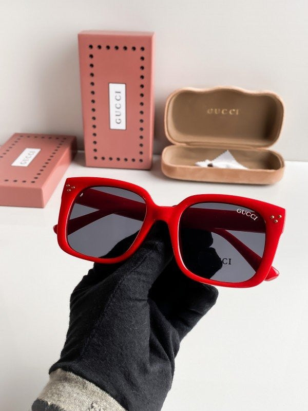 Gucci Red 4004 Sunglasses Secondary image