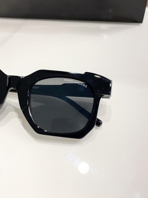 Marc Jacobs 5332