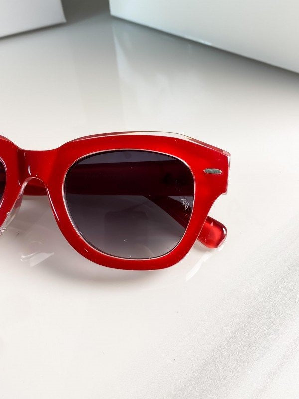 Rayban red black 2186