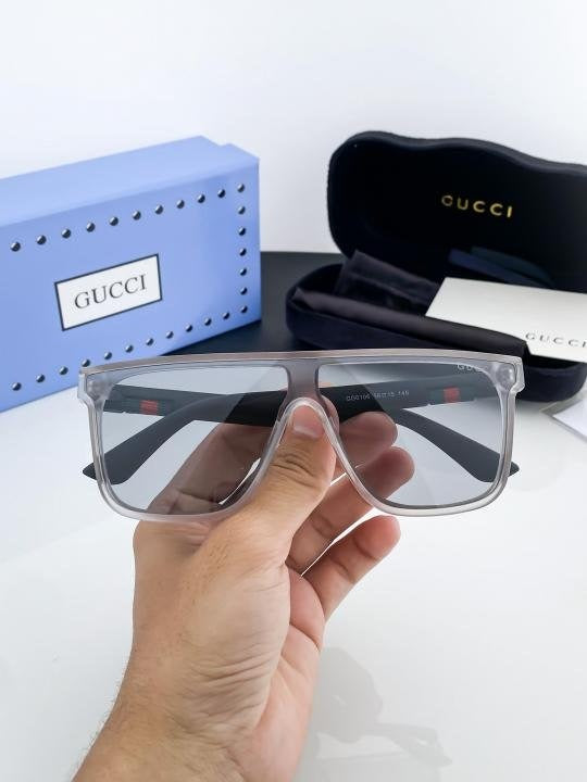Gucci Grey Black 106 Sunglasses Secondary image
