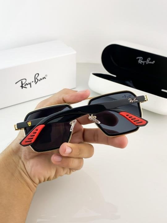 RAYBAN GOLD BLACK 10