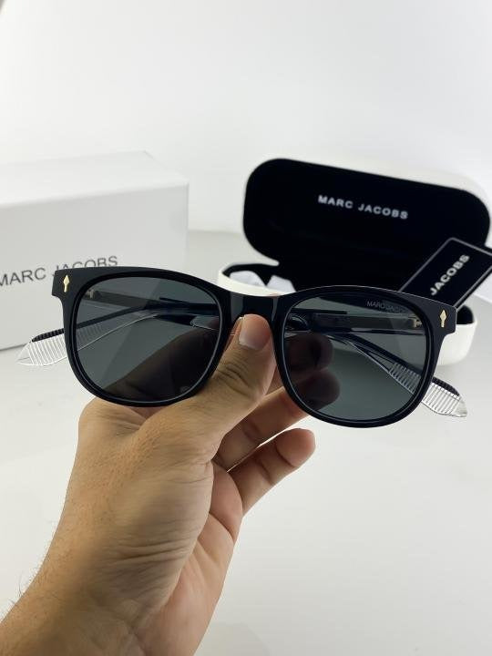 MARC JACOBS BLACK 62003