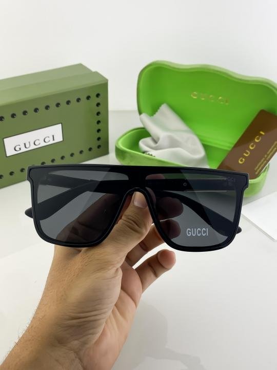 Gucci Black 566 Sunglasses