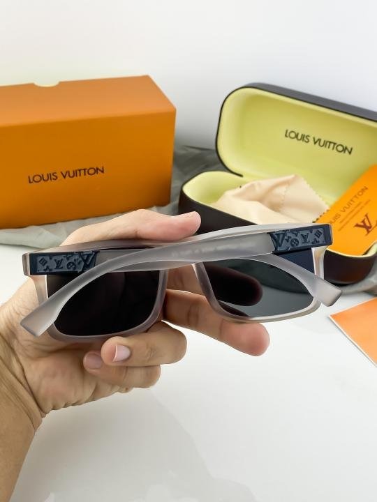 Louis Vuitton Grey 4577 Sunglasses