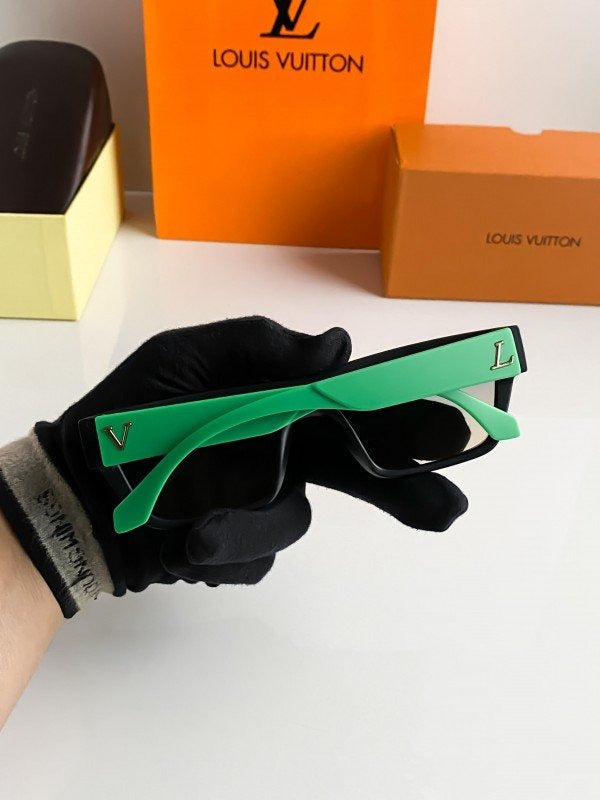 Louis Vuitton 15 Sunglasses