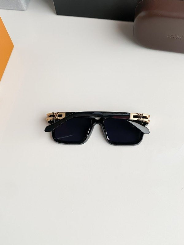 Louis Vuitton 121B Gold Sunglasses