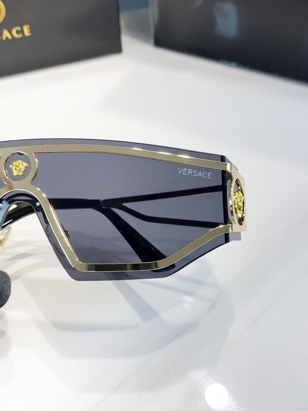 Versace Gold Black 4291 Sunglasses Secondary image
