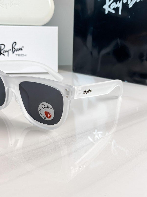 Rayban reverse white black 05023