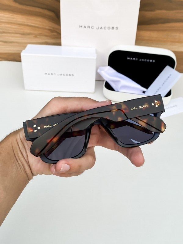 MARC JACOBS M11-26