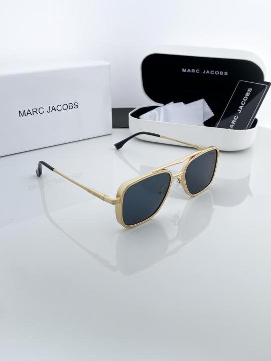 MARC JACOBS gold black 519