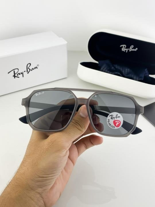 RAYBAN GREY BLACK 4605