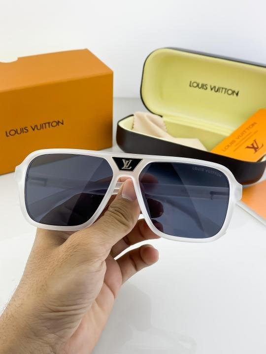 Louis Vuitton Ice 8946 Sunglasses