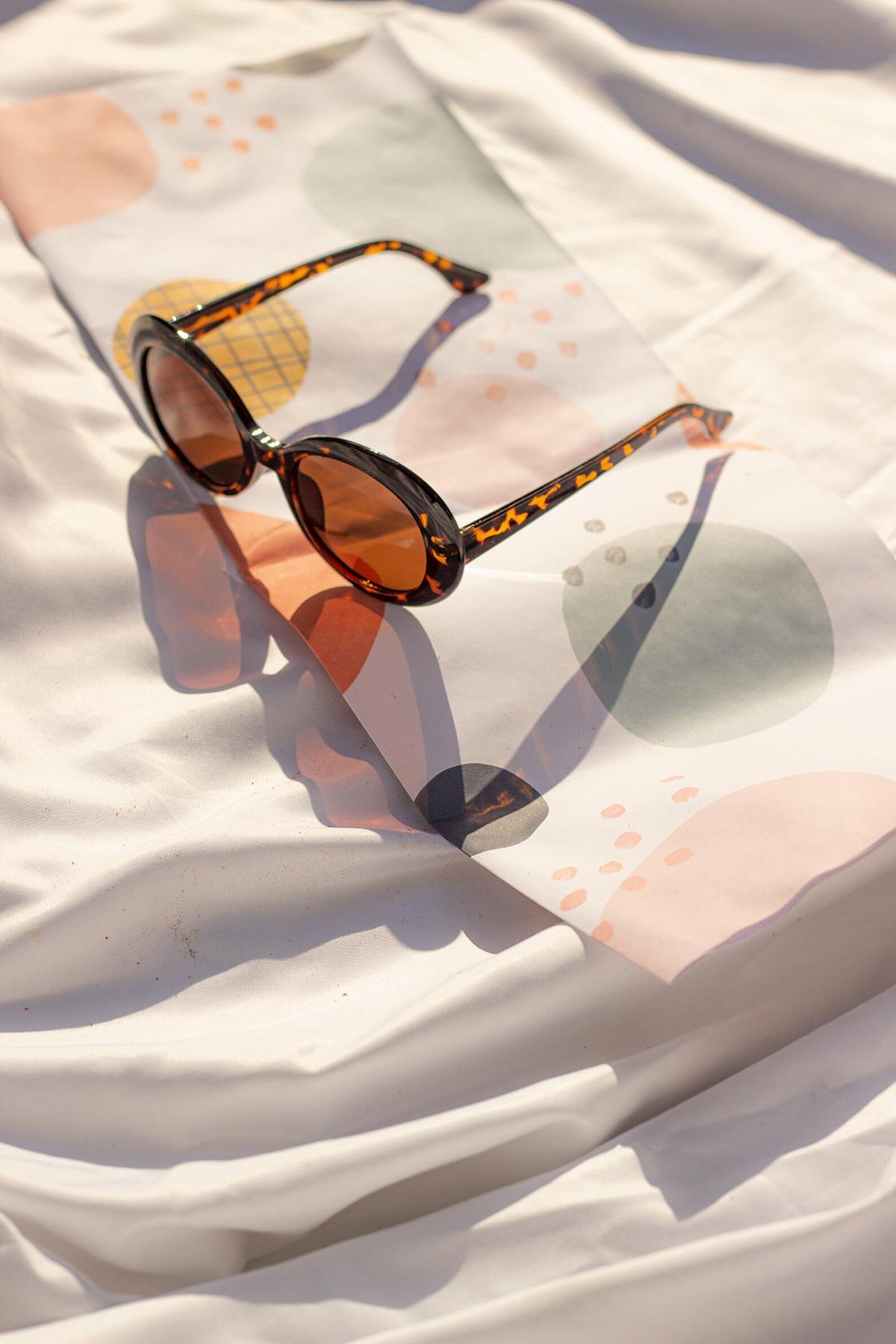 Vintage Style Tortoise Shell Sunglasses | Rounded Oval Lenses