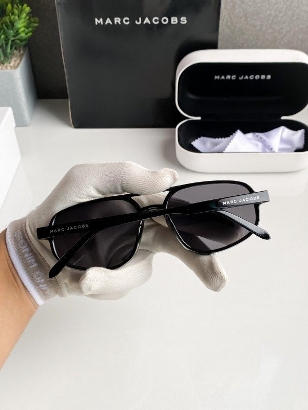 Marc Jacobs 5317