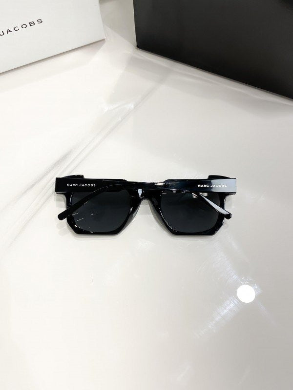 Marc Jacobs 5332