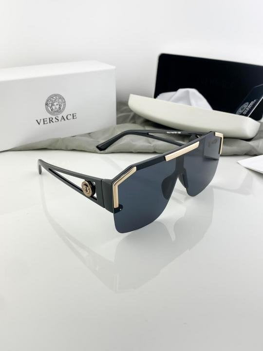 Versace Gold Black 6922 Sunglasses Secondary image