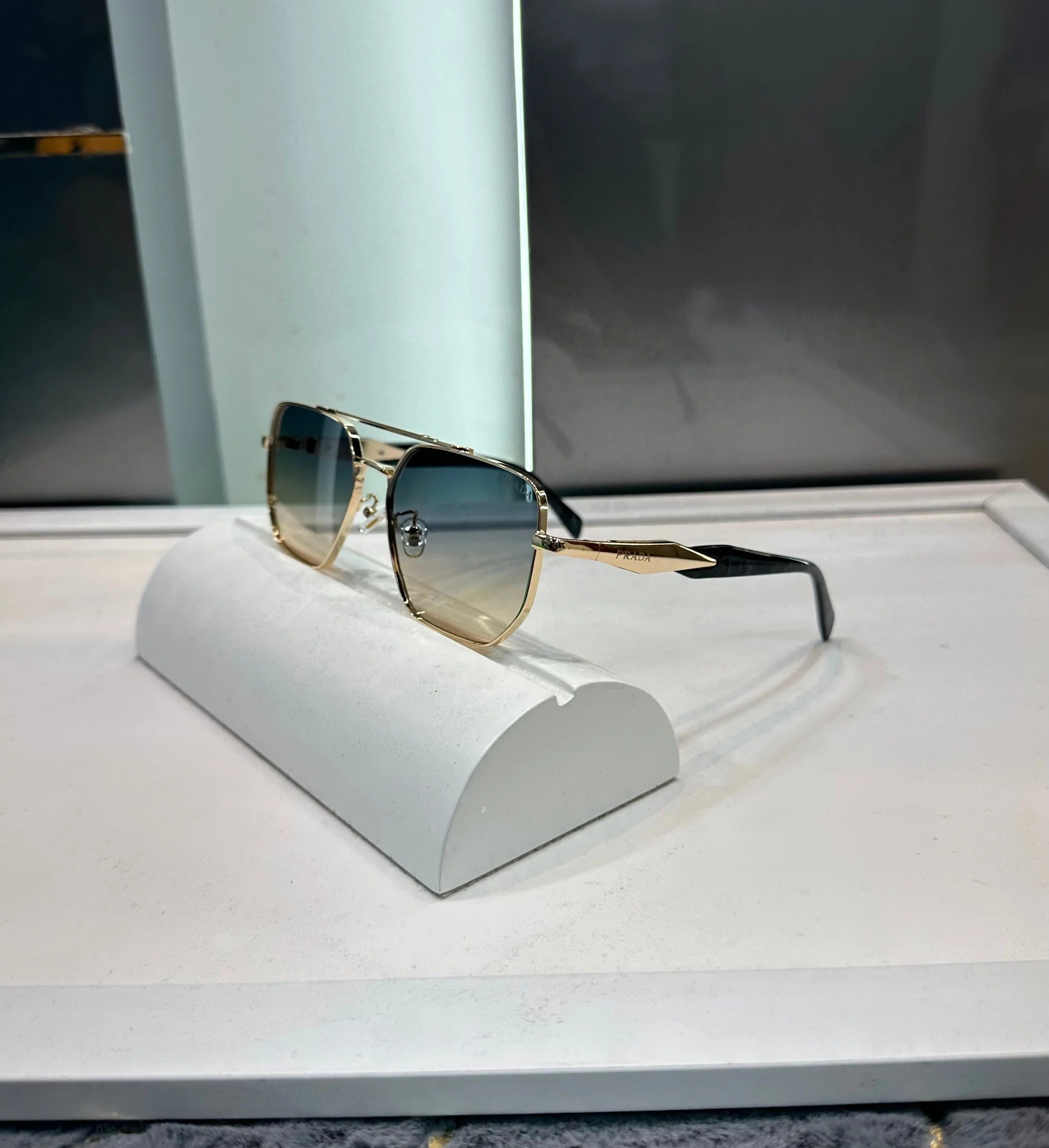 Prada Shaded 5G62 Main image