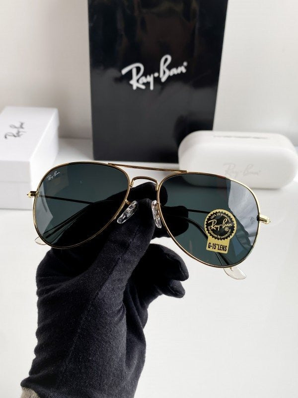 Rayban gold black 3026